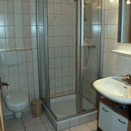 Zum Neuensiener P Homestay szállás *